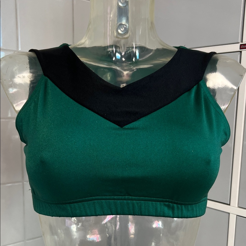 Pro/College Cheer Uniform Crop Top M NWOT